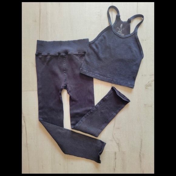 Free People Set • Never Worn - Picture 1 of 4